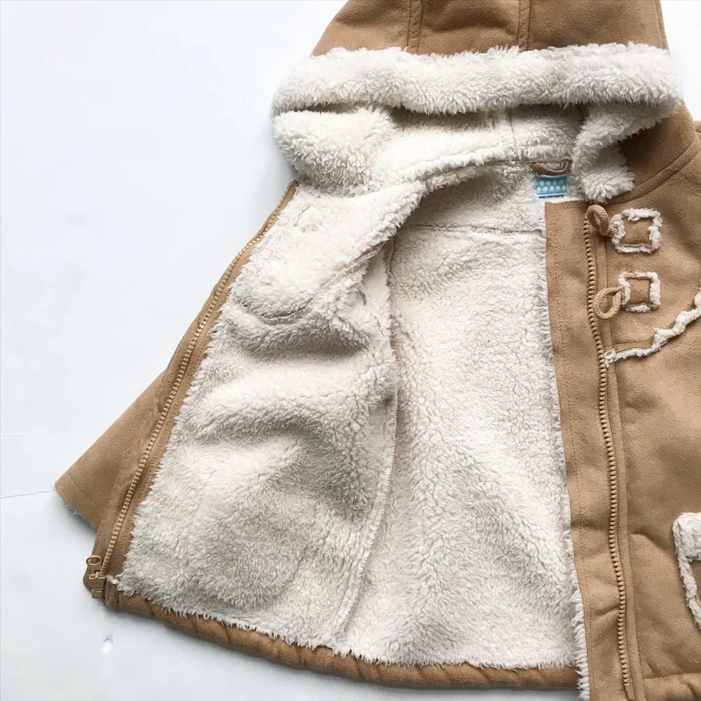 Old Navy faux Sherpa hooded jacket  EUC 3T